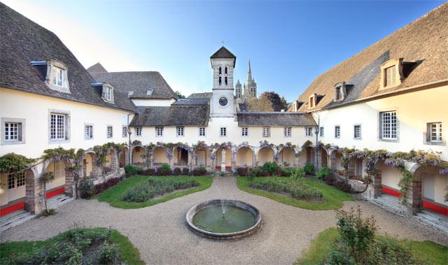 VILLA MEDICIS AUTUN