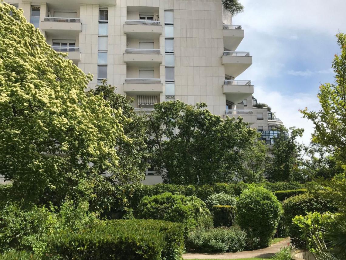 RÉSIDENCE SERVICES SENIORS - LES HESPÉRIDES DE COURBEVOIE