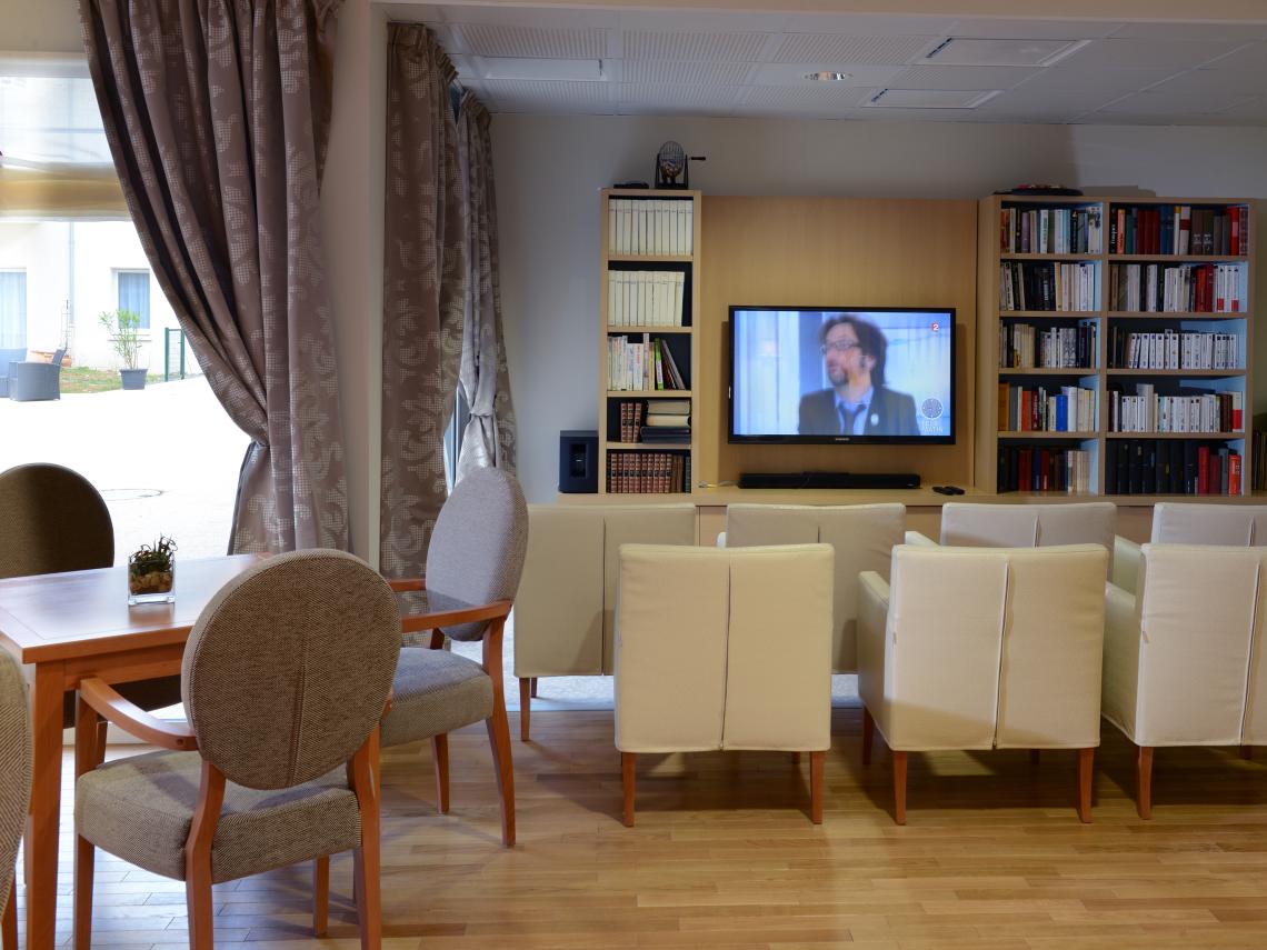 Résidence DOMITYS La Plage de Nacre : Résidence Services Seniors DOMITYS de Courseulles sur Mer - Salon