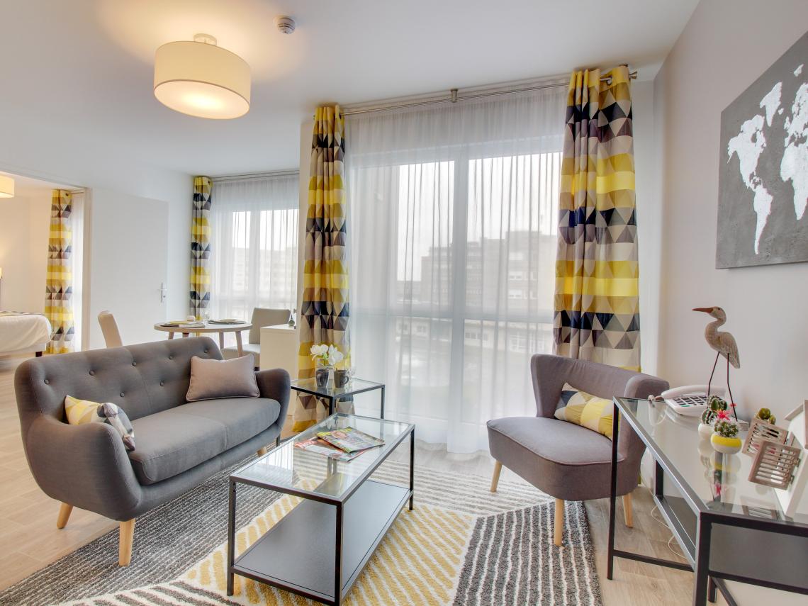Résidence Seniors Les Girandières de Saint-Malo : Appartement deux pièces, salon