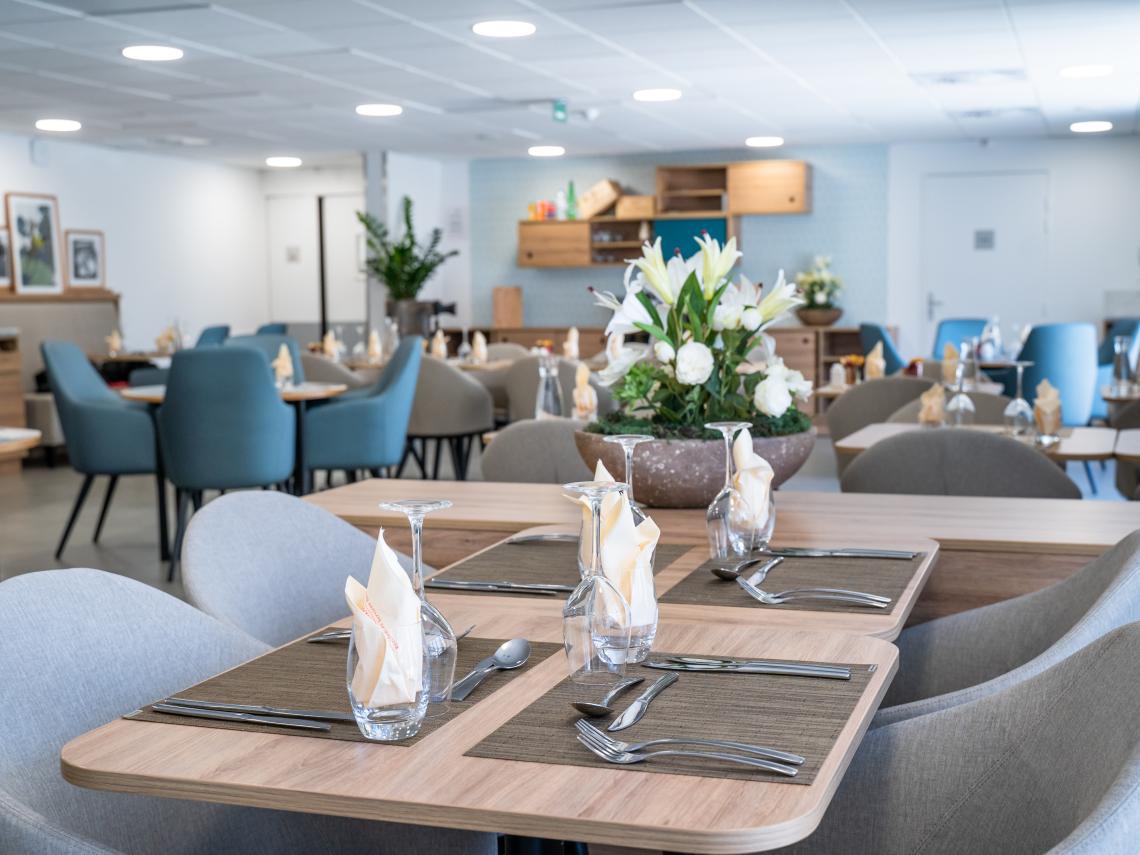 Résidence Seniors Les Girandières Bailly-Romainvilliers : Restaurant