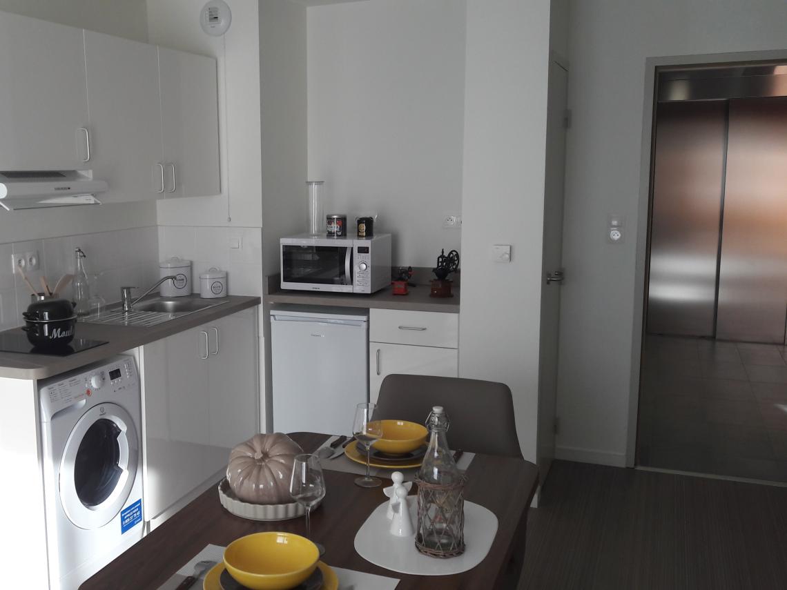 Résidence services seniors Ameyzieu