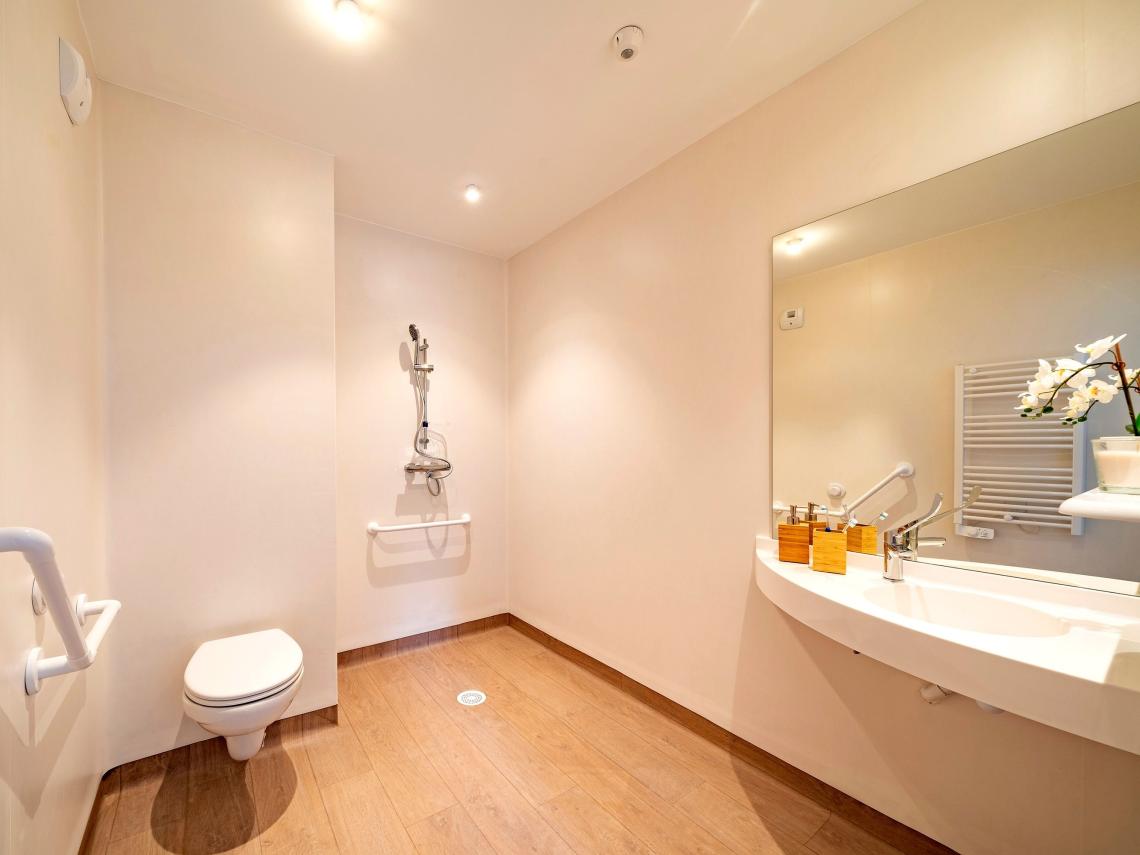 Résidence MOBICAP DIEPPE : Salle de douche