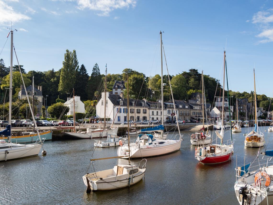 Les Essentielles Pont-Aven : Port à proximité