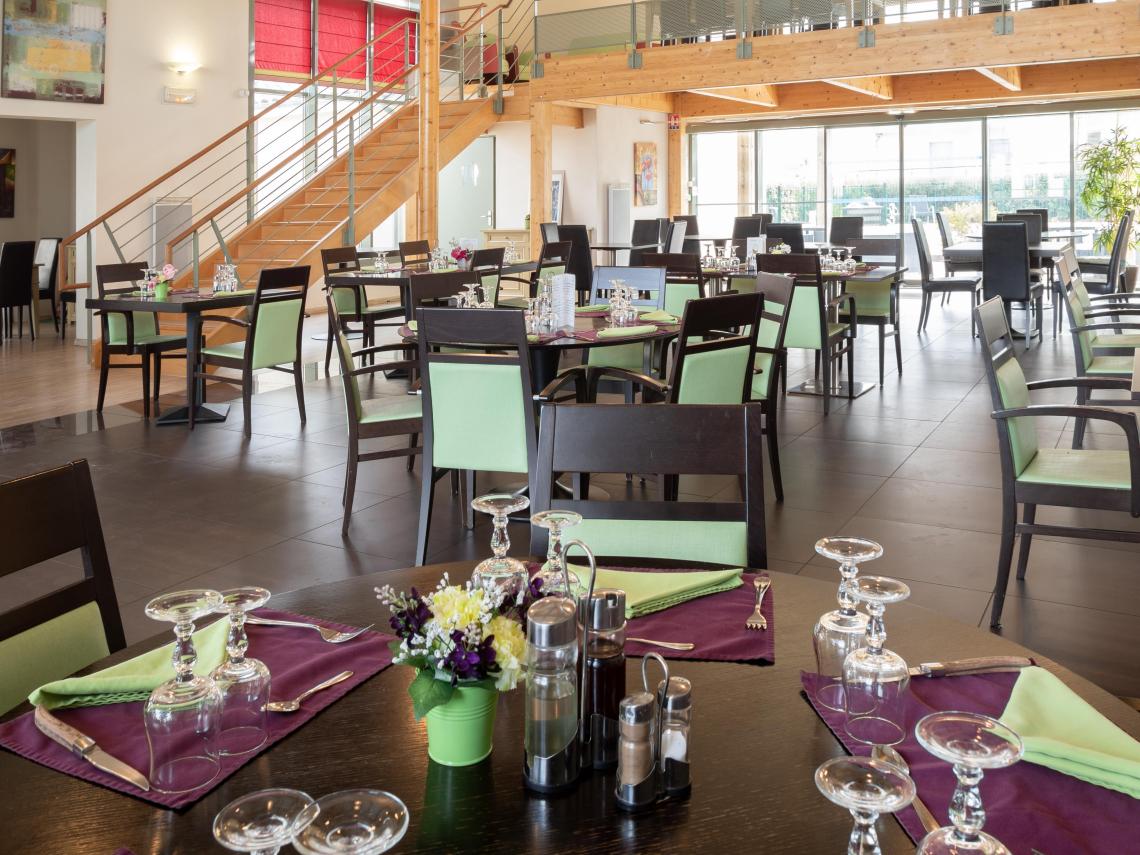 Les Essentielles Sainte-Soulle - Résidence Seniors : Salle de restaurant