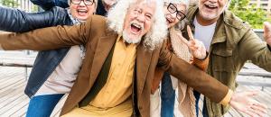  alt="À partir de quel âge peut-on entrer en résidence services seniors ?"