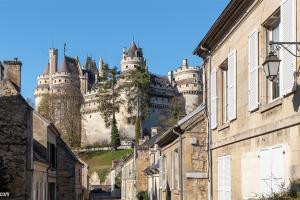 Terrain ou immeuble à COMPIEGNE : Recherche terrain sur COMPIEGNE pour construire un pole de Santé