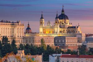 Se busca INMUEBLE o TERRENO en MADRID para RESIDENCIA de PERSONAS MAYORES AUTÓNOMAS