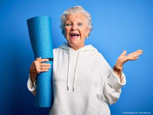 alt="Comment se passe la vie en résidence senior au quotidien ?"