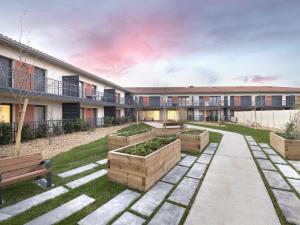  alt="Octobre Rose : la résidence Serenly Violette & Parme à Saint-Alban se mobilise"