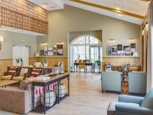 alt="Découvrez les résidences avec services pour senior OVELIA à l'occasion des Portes Ouvertes"