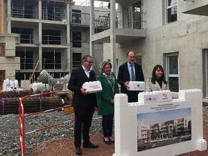  alt="Pose de la 1ère Pierre de la Résidence services Senior Domitys à Charnay-lès-Mâcon"