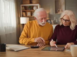  alt="Résidence senior : dangers, inconvénients et vrais points de vigilance"