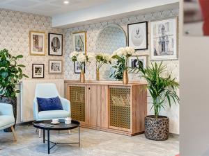  alt="Les Girandières du Raincy. Un nouveau lieu de vie pour les séniors à la fois agréable, animé et sécurisé"