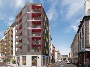 alt="EIFFAGE primé aux pyramides d'argent 2022 pour la résidence Seniors CAZAM de CLERMONT-FERRAND"