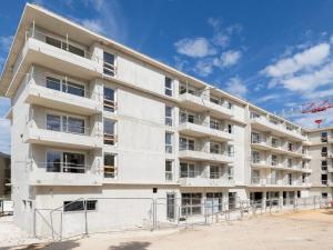  alt="Résidence services senior Aix-En-Provence : cérémonie du drapeau pour la future résidence senior Domitys "L'AMANDIER" d'Aix-En-Provence"