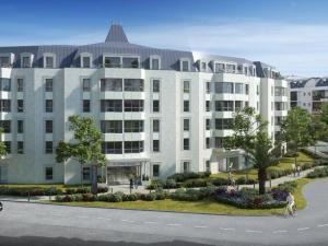  alt="Résidence services seniors à DINARD : Seniors mettez le cap sur Dinard pour une retraite paisible"