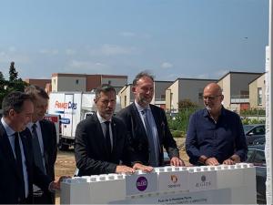  alt="ÆGIDE pose la première pierre de la residence services seniors DOMITYS « L'ABRICOTINE » à VALENCE"