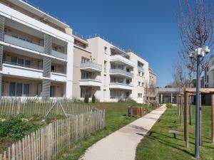 alt="Résidence services Seniors Carpentras : Inauguration de la Résidence Domitys Les Tourmalines"