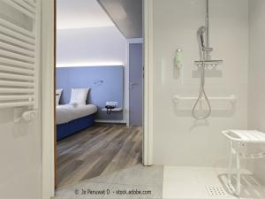  alt="Des mesures pour plus de salles de bain adaptée aux personnes à mobilité réduite"