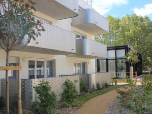  alt="Des Séjours Découverte ou Temporaire pour tester les résidences Les Senioriales"