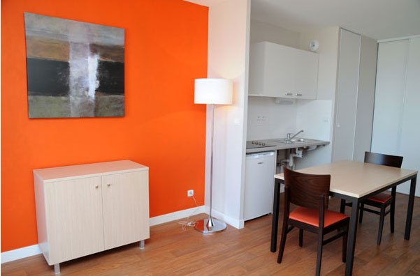 : Le coin cuisine d'un appartement