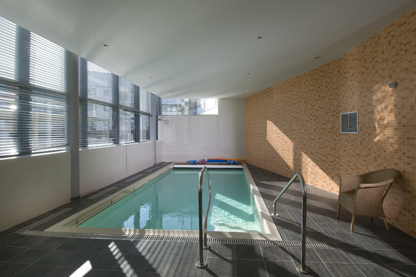 Résidence DOMITYS La Marquise : Piscine de la résidence