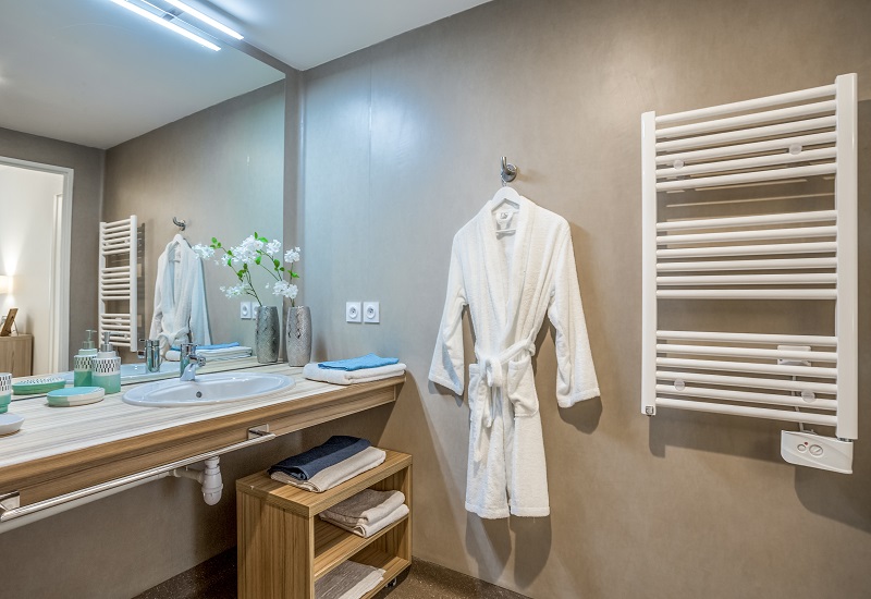 Résidence Seniors Les Girandières de Villeurbanne : Salle de bain