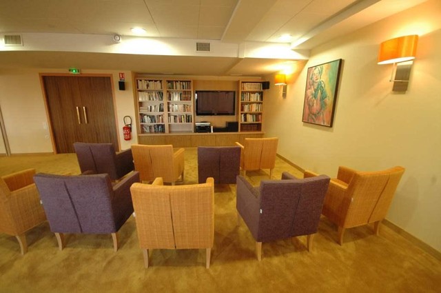  : La Salon
